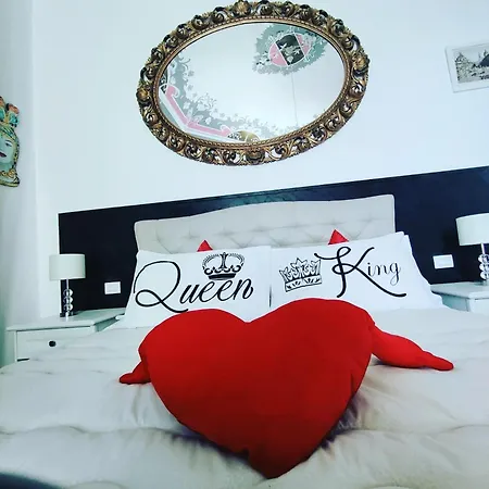 فندق مبيت وإفطار I Puritani كاتانيا